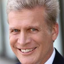 Dean Scofield's Instagram, Twitter & Facebook