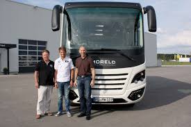 El pilot Marc Wittman tria autocaravanes Morelo