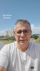 Sempre temos àqueles amigos que torcem por vc Aqui estão Leandro e Nelson  Cordeiro, duas figurinhas que amo. Gratidão amigos. #amigo #radio #musica  #vida #elegancia #bondade