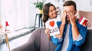 Menurut laman kemdikbud.go.id dan situs resmi kabupaten sumenep, peringatan hari ayah nasional dideklarasikan di solo pada 12 november 2006. Hari Ini Father S Day Dirayakan Di Berbagai Negara Ini 15 Ucapan Paling Populer Http Www Kalderanews Com