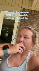 Crystal Pickens's Instagram, Twitter & Facebook