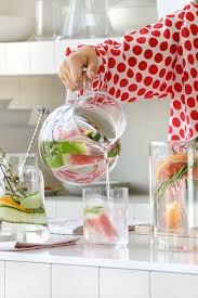 Sie liefern kochend heißes wasser sowie normal warmes und kaltes wasser direkt aus einem hahn. Quooker Kochend Wasserhahn Schreinerei Leim Spane Munchen