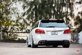 Mercedes Benz E63 Wagon On Vps 301 By Vossen Wheels 284 29 Jpg 1 351 900 Pixels Voiture E63 Amg