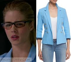 Felicity Smoak Clothes, Style, Outfits, Fashion, Looks