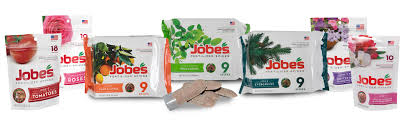 The best fertilizers for your fruit trees. Amazon Com Jobe S 01660 1610 0 Tree Fertilizer Spikes 16 4 4 15 Garden Outdoor