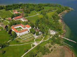 Styling himself as a descendant of king louis xiv, it was his dream was to create a bavarian version of famous versailles. Bavarian Palace Administration Herrenchiemsee Palace And Park Tourist Information Overview
