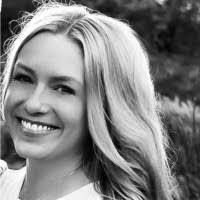 Mandy Hofer's Instagram, Twitter & Facebook