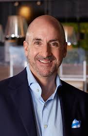 Frank Hennessey's Instagram, Twitter & Facebook