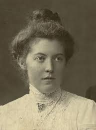 Emmy Arnold's Instagram, Twitter & Facebook