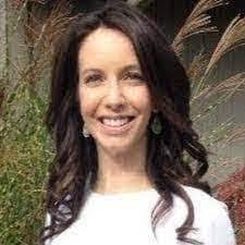 Jennifer Neumeyer's Instagram, Twitter & Facebook