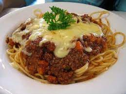 Untuk spaghetthi, rebus dalam periuk besar, tambah sedikit garam. Spaghetti Bolognese Resepi