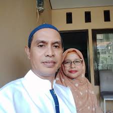 INI POTO ASLI MILIK Captain Alfonso Patron Dan Istrinya Captain Pilot  VIVAAIR.COM Santiago De surco Lima Peru WASPADA BANYAK AKUN FB PALSU  MENYALAH GUNAKAN POTO INI