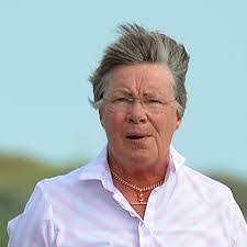 Jane Barton's Instagram, Twitter & Facebook