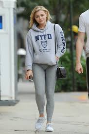 Koleksi cinemai 21 dibintangi chloë grace moretz, nonton dan download gratis film box office terbaru dan terlengkap. The World Of Spandex And Yoga Pants Celebtights Chloe Grace Moretz Camel Toe