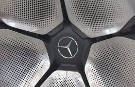 Mercedes Benz F 015 Autonomous Future Prototype Wheel Center Cap 2048 1340 Automotive Design Car Inspiration Rims For Cars