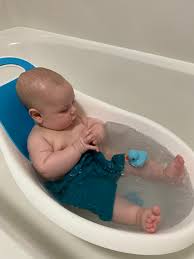 If you don't want a baby tub but still need a little support in the big bath, try this bathtub + bath seat hybrid. Lo Outgrowing Bathtub Help September 2018 Babies Forums What To Expect