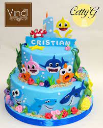 Le Torte Decorate Di Cetty G 1 Compleanno Baby Shark Cake Idee Torta Di Compleanno Torte Di Compleanno Per Bambini Torte Per Bambini