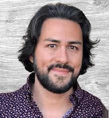 Learn about the Mentors helping entrepreneurs in our program