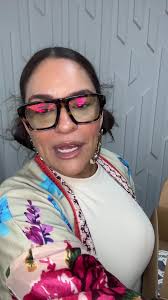 The Fashion Hunter was live.