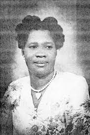 Ellen Ridge's Instagram, Twitter & Facebook