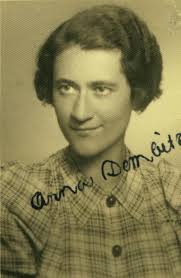 Auschwitz I. Block 7. Registration photographs of twin sisters: Maria and  Czesława Krajewska. They were born in Komarów in Poland