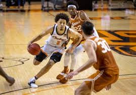 Cade is an early favorite to go cade cunningham is a clear favorite to go no.1 overall in the 2021 nba draft. Fj2fupew5raeam