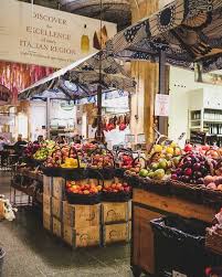 Where To Eat In New York Eataly Italian Market Flatiron Mini Adventures Eataly Italian Market Vegetable Stand