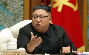 Some analysts in seoul said mr kim is likely to have gone on a diet to improve his health, while others speculated that his weight loss might be related to health issues. Slim Jong Un North Korean Leader S Apparent Weight Loss Prompts Fresh Health Questions