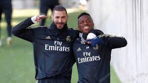 Find news about karim benzema and check out the latest karim benzema pictures. Real Madrid Vinicius Junior And Karim Benzema Make Up After Champions League Argument Football Espana