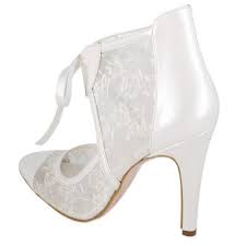 Risparmia su scarpe da sposa in pizzo e compra i migliori brand di such as triumph and esprit su shopzilla Scarpa Sposa Pizzo Anna Bella