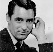 IMITANDO EN TODO A CARY GRANT: ABEL SALAZAR. En 1984 Abel Salazar confeso  que él, vestía de pies a cabeza igual que Cary Grant, imitando sus gestos y  gesticulación, y comento: -y