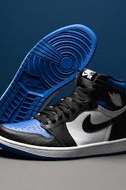 Air Jordan 1 Retro High Og Royal Toe 555088 041 2020 In 2020 Jordan Shoes Retro Air Jordans Jordan Shoes Wallpaper