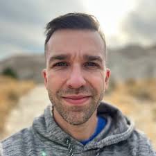 Andrew Reiners (@andrewReiners)