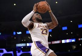 Lebron james racks up 17 points, nine assists and eight rebounds as the los angeles lakers make easy work of the phoenix suns at staples center, winning 125. Lakers Vs Suns Preview Tv Info Pacific Division Rivals Clash In Phoenix Lakers Nation