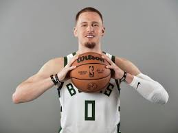 Sehen sie sich das spielerprofil von donte divincenzo (milwaukee bucks) auf flashscore.de an. Report Donte Divincenzo To Debut Wednesday Vs Indiana Pacers Brew Hoop