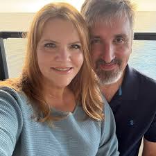 What are some fun food options with a nice atmosphere in Columbus for a  night out with parents?