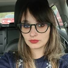 Daniela Robles @daniela-oaks.bsky.social (@daniela_oaks)