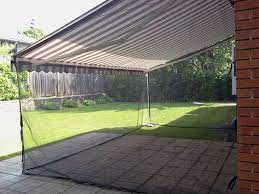 Auvents De Venise Offers Custom Made Quality Fiber Glass Screens And Mosquito Nets For Your Home Mosquito Netting Patio Screened In Porch Diy Patio Shade