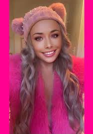 Sunday Selfie Beauties with Mopars and Challengers