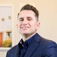 Sam Hewitt's Instagram, Twitter & Facebook