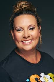 Danna Gardner's Instagram, Twitter & Facebook