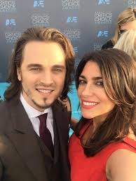 Elisa Jackson's Instagram, Twitter & Facebook