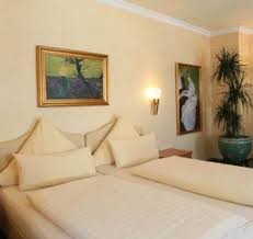 Pokoje, usługi pension am grossen garten dresden oferuje 13 gustownie i przyjemnie urządzone pokoje dla tych, którzy poszukują noclegu by zatrzymać sie w drezno. Pension Am Grossen Garten Dresden Deutschland Preise 2020 Agoda