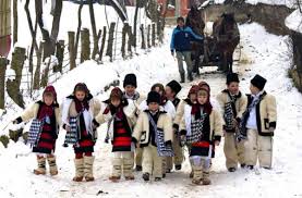 Arhiva cu 189 versuri de colinde, inclusiv: Vor Mai Putea Sau Nu Colinda Copiii In Timpul StÄrii De AlertÄ In Romania Stiri Directe