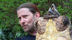 Verwaltunggericht München und Haltungsfragen: Schlangen sollen  Tiefkühlmäuse bekommen