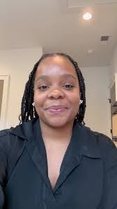 Jenny Paxton's Instagram, Twitter & Facebook