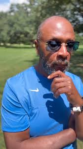 IT’S A POWER MOVE WHEN A WOMAN WALKS AWAY! #rcblakes #queenology