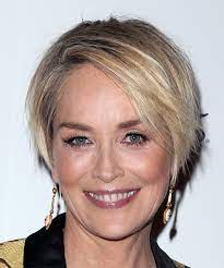 Sharon stone also loves to add beautiful layers to her short straight hair. 12 Sharon Stone Hairstyles Hair Cuts And Colors