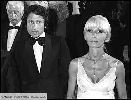 Michel drucker est à retrouver ce jeudi 9 juillet sur france 2 dans le grand show des duos. Michel Drucker Ses Dures Confidences Sur La Maladie Ma Femme Dany Etait Effondree
