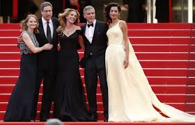 Ein weiterer fall, der offenbar unter den teppich gekehrt werden sollte und über den rt de bereits berichtet hat, ereignete sich in einem leipziger seniorenheim. Julia Roberts Und George Clooney Esslinger Zeitung